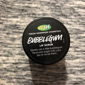 SOLD Lush Bubblegum Lipscrub